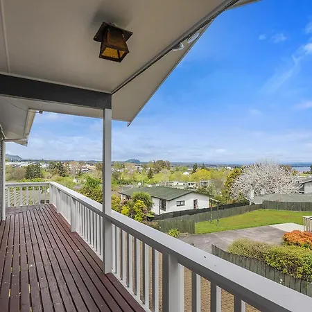 Woodward House Taupo Villa Exterior photo